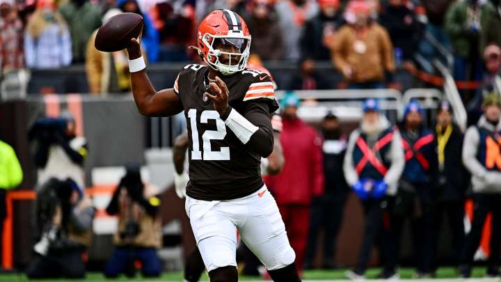 Browns’ Shedeur Sanders scoffs at injury scare after leaving game vs. 49ers