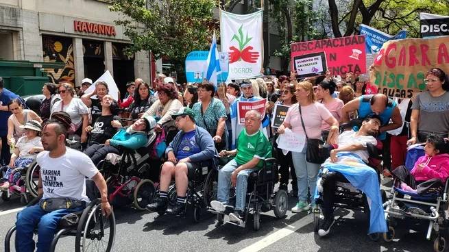 La Justicia declaró inválido el decreto que suspendió la ley de emergencia en discapacidad y ordenó su aplicación