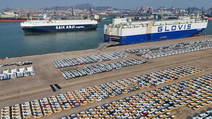 China’s trade surplus tops $1 trillion for the first time