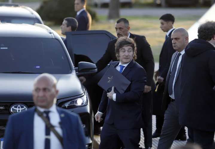 Milei viaja a Noruega para acompañar a María Corina Machado a recibir el Nobel de la Paz