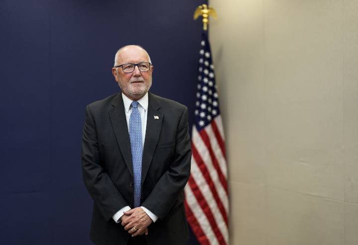 In the news: U.S. poised to meddle in Canadian politics? Pipeline popularity up?