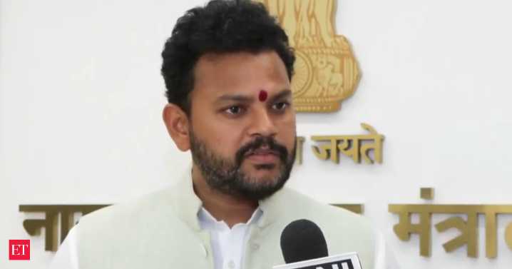 In cockpit of crisis-hit ministry, Naidu facing high pressure gauge reading