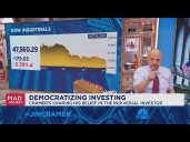 Investors can make money by picking individual stocks, says Jim Cramer