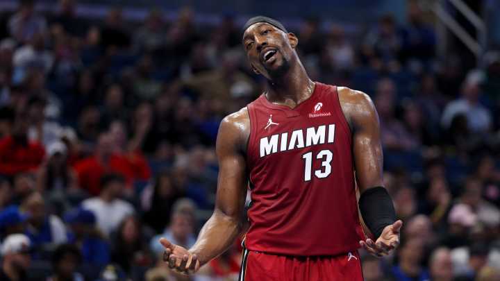 Kings at Heat odds, picks and predictions