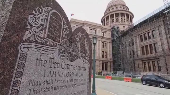 Statewide legal fight grows over Texas’ Ten Commandments classroom mandate