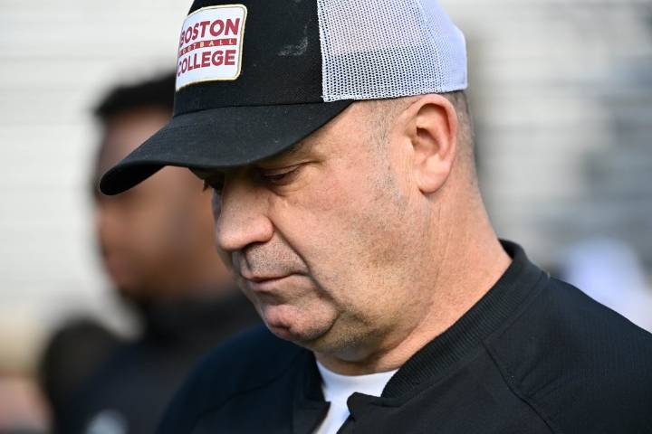Deadspin | Boston College coach Bill O'Brien to return in 2026
