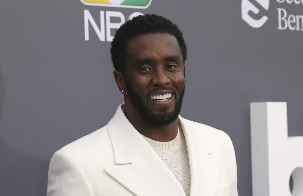 Viral prison photos of Diddy are AI-generated, rep says