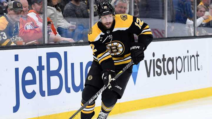 Former Bruins Center Makes Big Retirement Decision