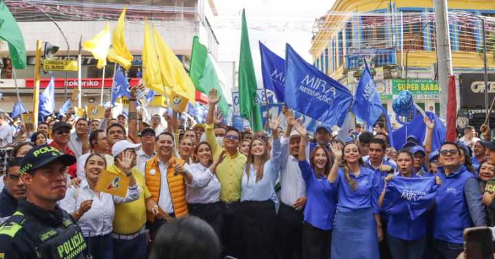 Junto a 5 mil personas, la Coalición Unidos Avanzamos, oficializó su lista a la Cámara de Representantes