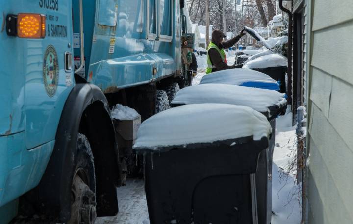 Opinion: Chicago can make the city's trash fee more equitable