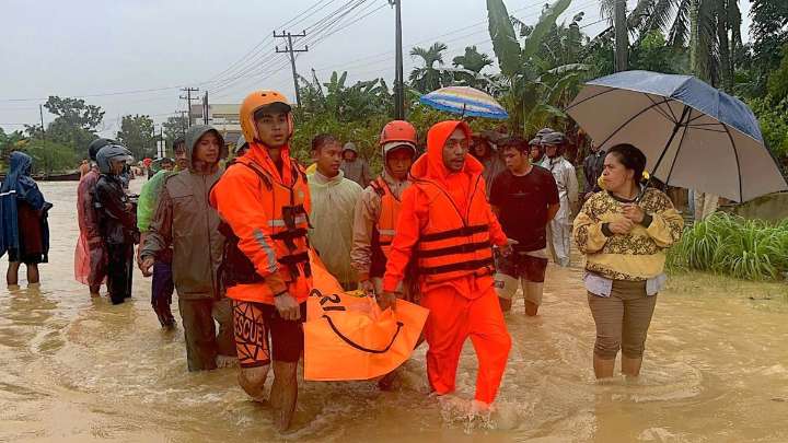 Más de 1.100 muertos por inundaciones en Indonesia, Sri Lanka y Tailandia