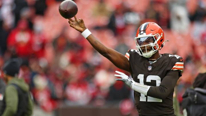 Week 14 NFL picks, score predictions, best bets today from self