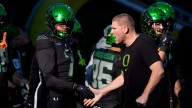 Oregon DC Tosh Lupoi expected to be named coach at California