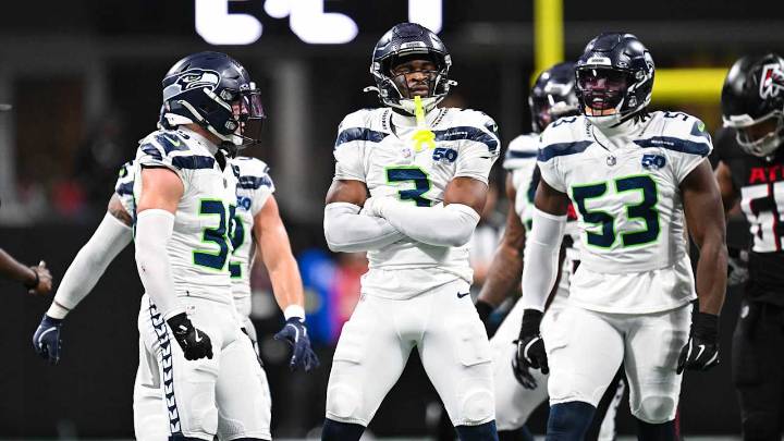 Nick Emmanwori Has 'Tremendous Game' in Seahawks' Week 14 Win In Atlanta