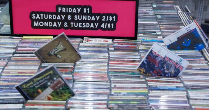 CDs, DVDs and VHS are back, thanks to this new Cedar Rapids store.