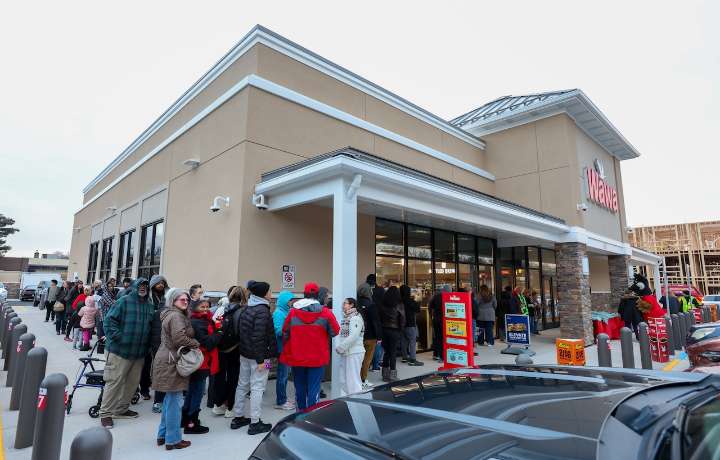 New Wawa in N.J. town draws big crowd on opening day. Get free coffee all weekend.