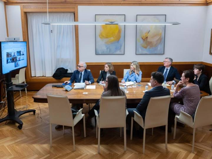 El Gobierno de Aragón refuerza la cooperación con el sector porcino para blindar la Comunidad frente a la peste porcina africana