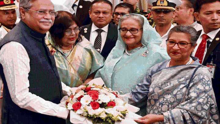 Exclusive! Bangladesh president, feeling ‘humiliated’, wants to step down halfway through term