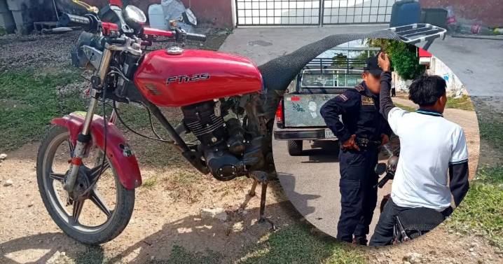 Joven en Acanceh circulaba a exceso de velocidad y sin documentos; insultó a la policía