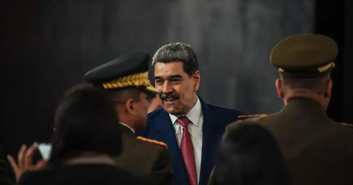 Maduro tiene los ‘días contados’, dice Trump; no descartó intervención en Venezuela