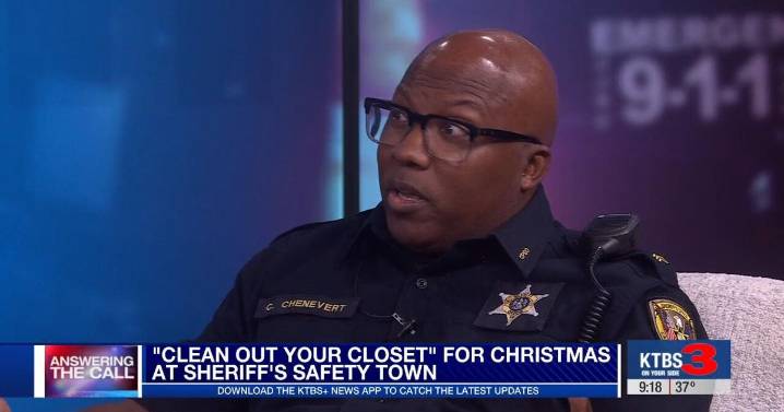 Answering the Call: "Clean Out Your Closet" event for Christmas