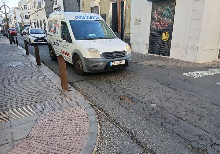 Arrecife se garantiza el cuidado de las calles durante un año