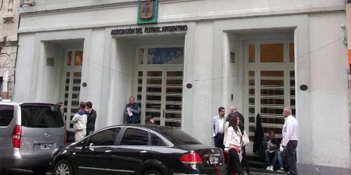 El Gobierno aclaró que no está pensando en una intervención de la AFA