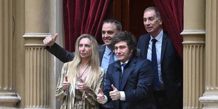 El Gobierno rechaza las críticas de la oposición e insistirá en tratar la reforma laboral en el Senado