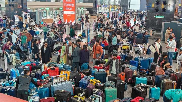 IndiGo flight chaos: Govt orders IndiGo to clear all refunds by Dec 7 evening, warns of action for any delays