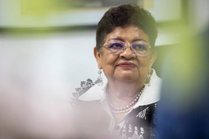 Ernestina Godoy sobresale en una lista de 43 personas para encabezar la Fiscalía General de México