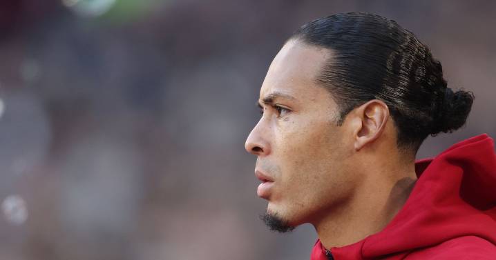 Liverpool boss launched defence of 'shambles' after Virgil van Dijk criticism