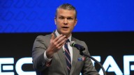 Hegseth brinda apoyo al almirante a cargo del polémico ataque contra embarcación en El Caribe