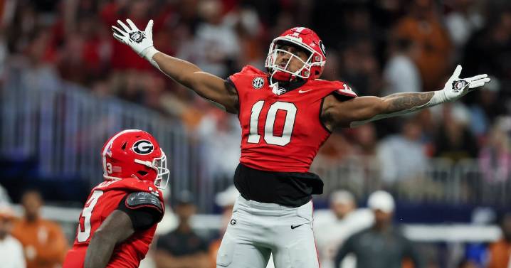 UGA player who transferred owes $390K for licensing contract, suit says
