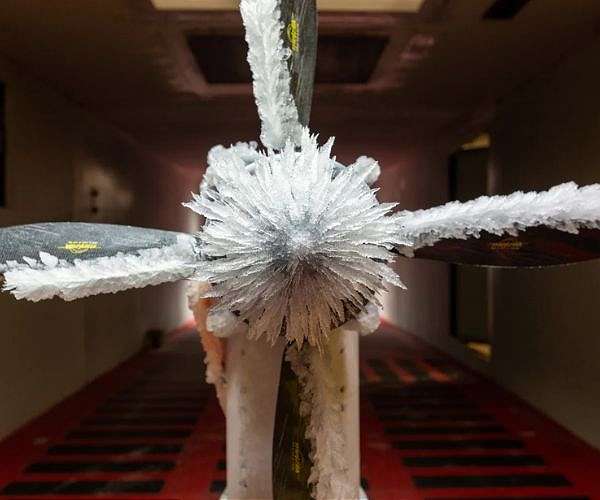 NASA refines aircraft icing safety modeling with GlennICE software