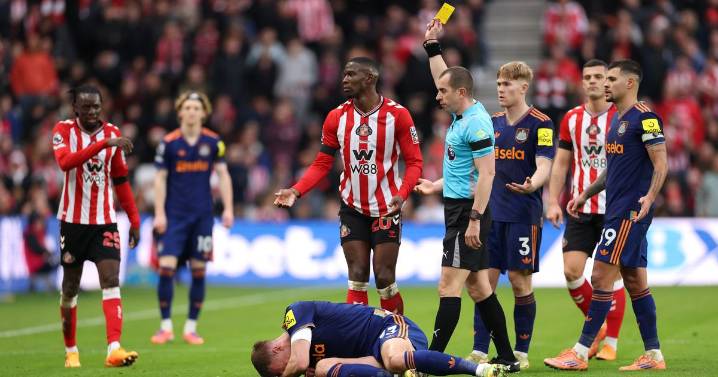 Newcastle United star Dan Burn hospitalised after derby injury as Magpies release statement