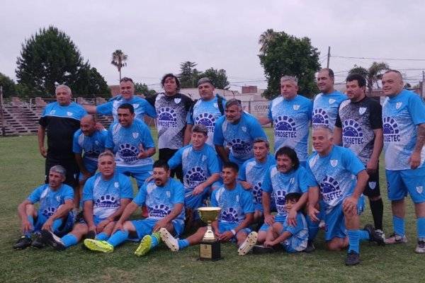 Campo Salles se consagró campeón del Senior +50