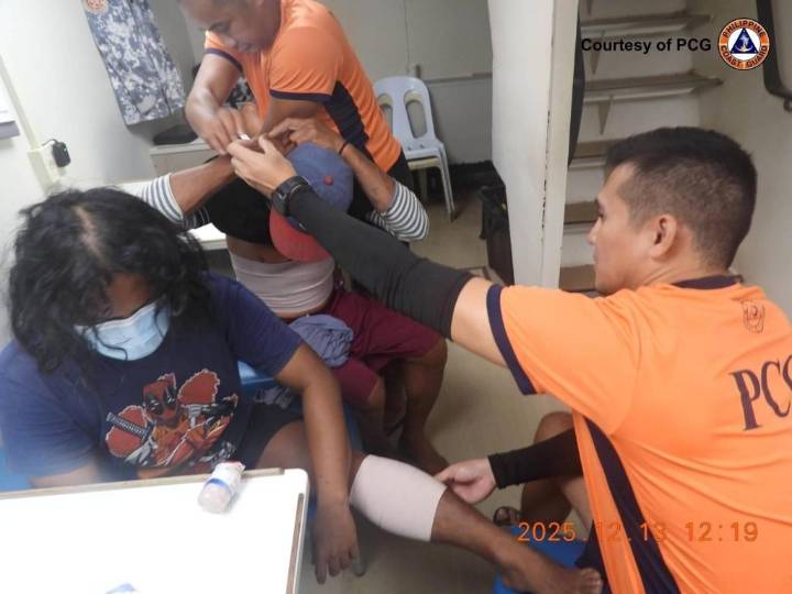 Filipinas dice que 3 pescadores resultaron heridos por cañones de agua chinos en atolón disputado