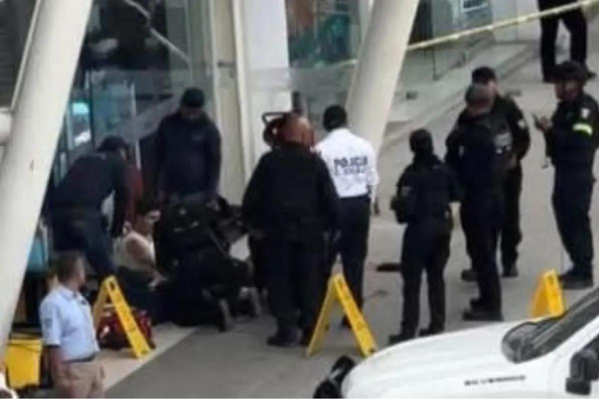 Ataque armado deja un muerto y dos heridos en plaza comercial de Edomex