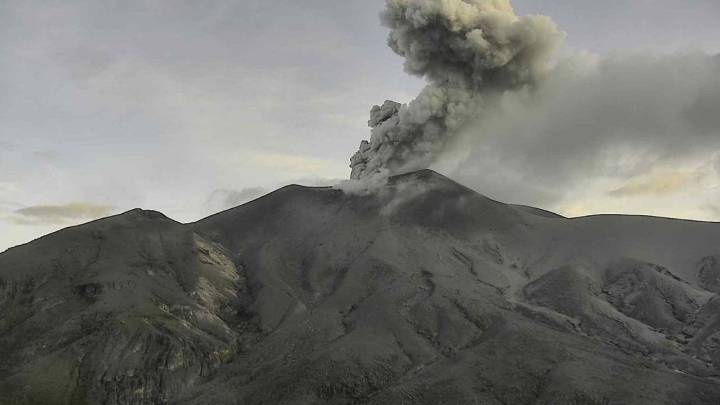 Sigue la alerta en el volcán Puracé: expulsión de ceniza ha aumentado en las últimas 24 horas