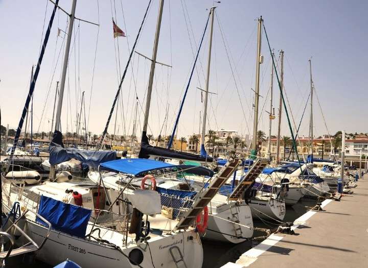 Aprobada la delimitación de espacios y usos portuarios del Puerto de Caleta de Vélez