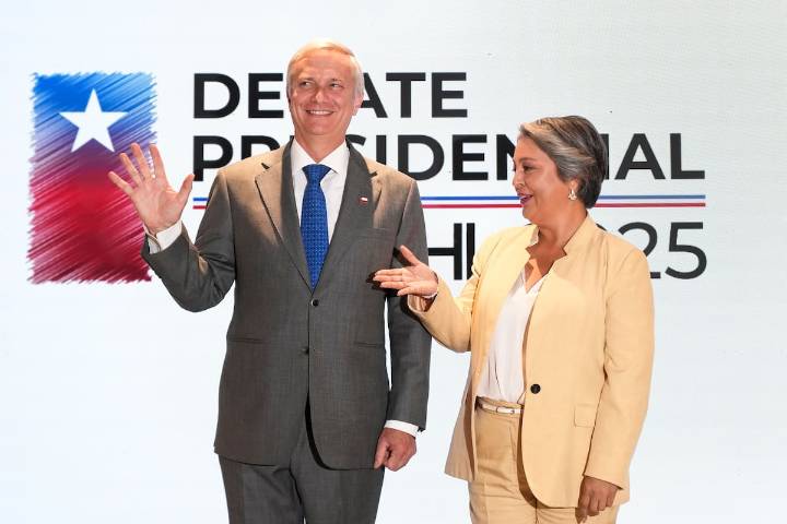 “A Maduro le quedan 98 días”. Kast y Jara se cruzaron por Venezuela: de la “invasión militar” de Trump a un contundente ultimátum