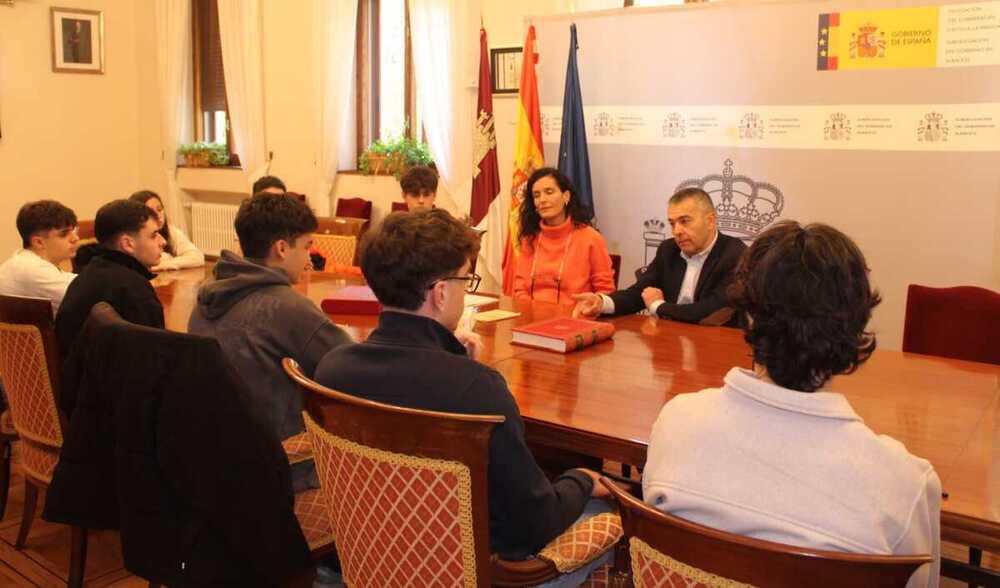 El IES Parque Lineal hace una actividad por Constitución