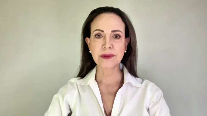 María Corina Machado dice desde Noruega que 60% de los venezolanos trabajan en tráfico de drogas o prostitución (+Video) 14 de diciembre de 2025 | País Lo dijo en rueda de prensa en la que reveló su p