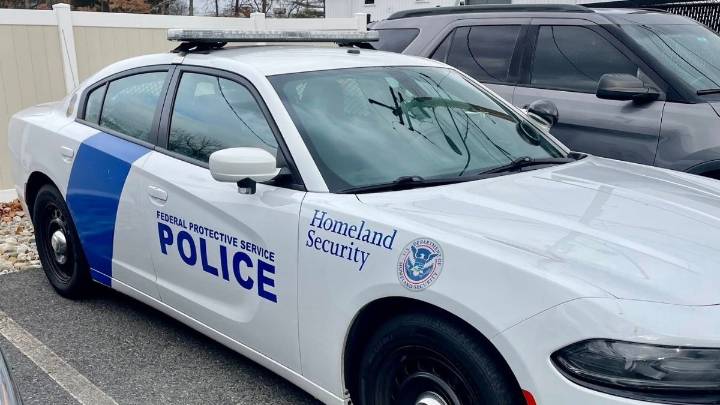 New Jersey man arrested after posing as Homeland Security officer