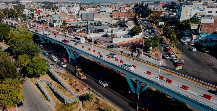 ¡Precaución! Cerrarán carril del Periférico en sentido Charo