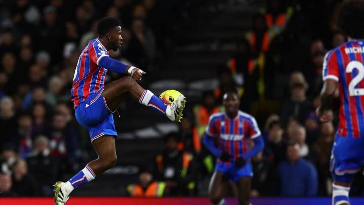 El Crystal Palace de Jefferson Lerma cayó goleado por el Manchester City y desciende en la tabla de posiciones