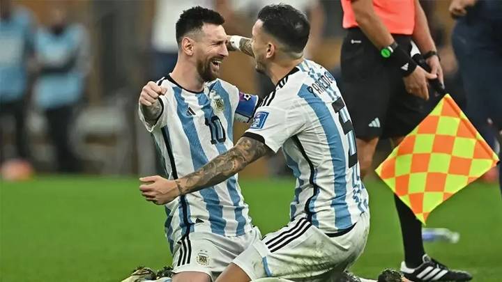 Lionel Messi, rendido a los pies de Leandro Paredes por su gran presente en Boca