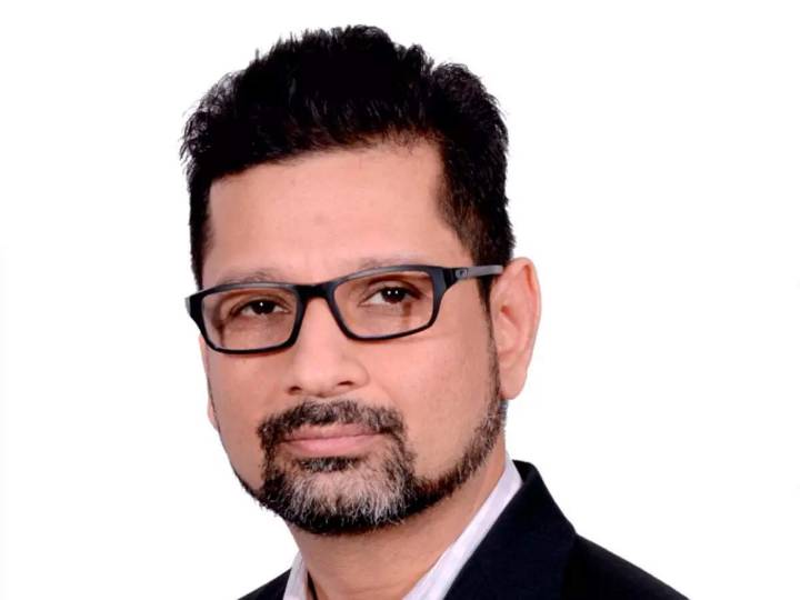 Market headed for tough times in next 6-12 months; Unmesh Sharma sees a largecap