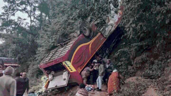 9 killed as bus overturns on Andra’s Chinturu