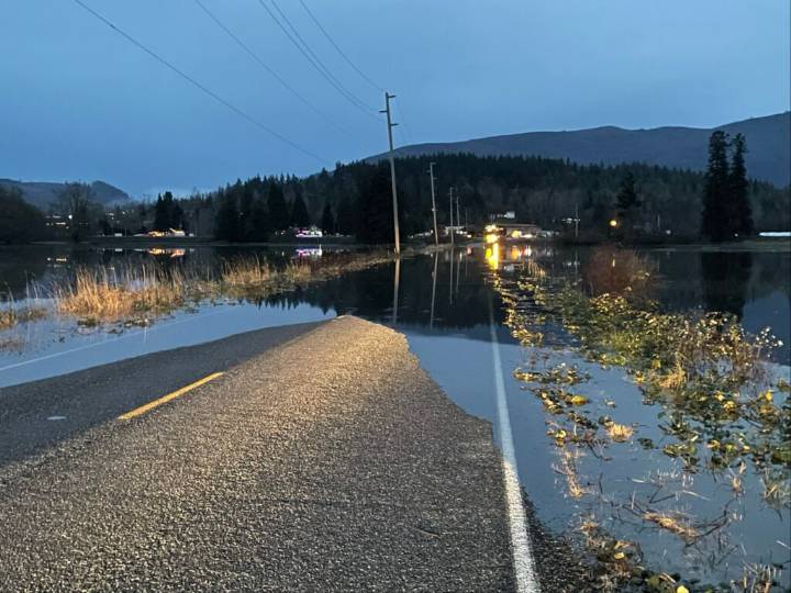 ‘Historic’ flooding prompts WA governor to declare emergency